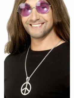 60s Peace Sign Hippie Medallion -CarnavalKast Winkel 600x800 2547