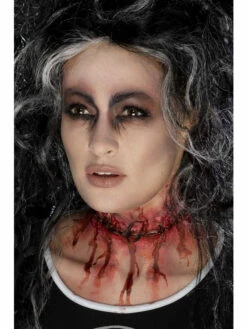 Latex Stitched Neck Scar Prosthetic -CarnavalKast Winkel 600x800 769