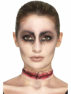 Latex Stitched Neck Scar Prosthetic -CarnavalKast Winkel 600x800 770